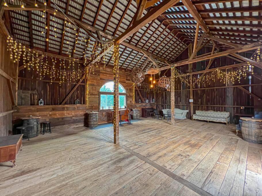 Underground Railroad 3 Bedroom Holiday home *